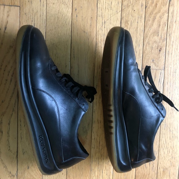 Authentic Louis Vuitton Men’s size 10 - Picture 3 of 5